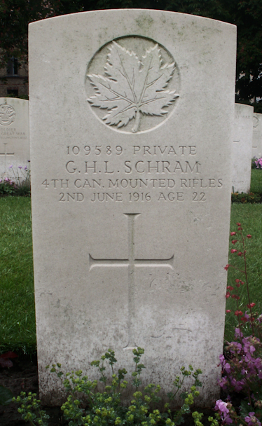 Pte. Garrett Hiram Lorne Schram's headstone, Ypres Reservoir Cemetery, Ieper
